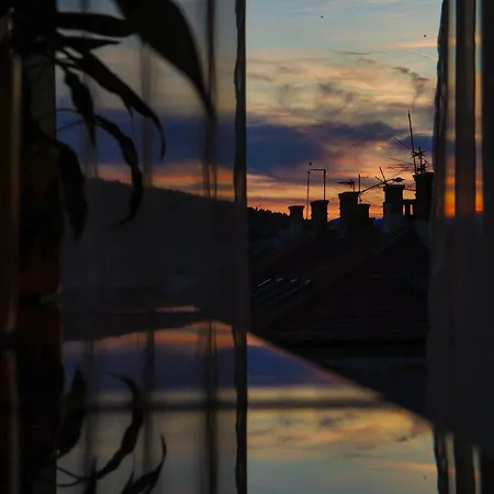 Center Sunset Penthouse דירה *