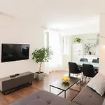 Center Sunset Penthouse *