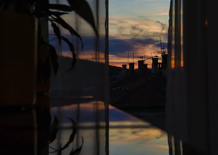 Center Sunset Penthouse Apartament *