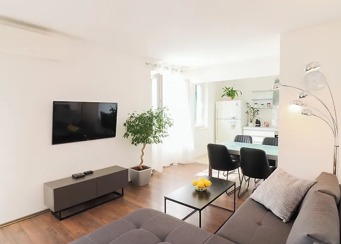 Center Sunset Penthouse * Split