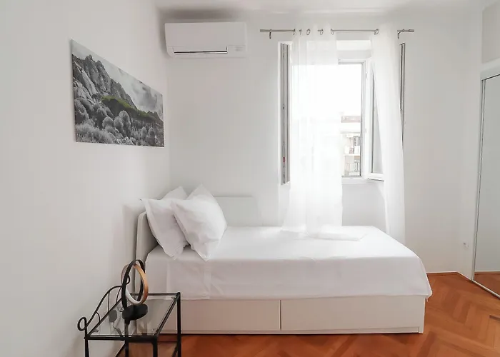 Center Sunset Penthouse Apartament