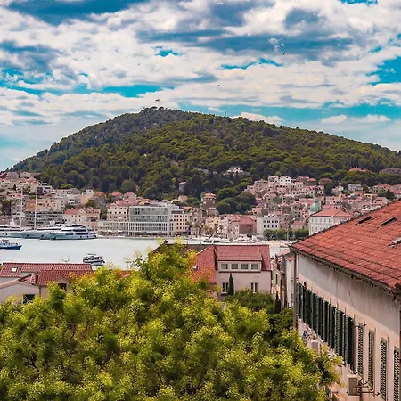 Daire Center Sunset Penthouse Split