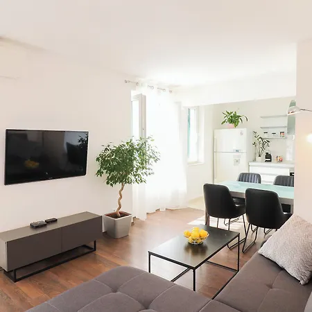 Center Sunset Penthouse * Split